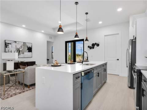 1704 NW 6th Pl, Cape Coral FL - photo 9 of 35