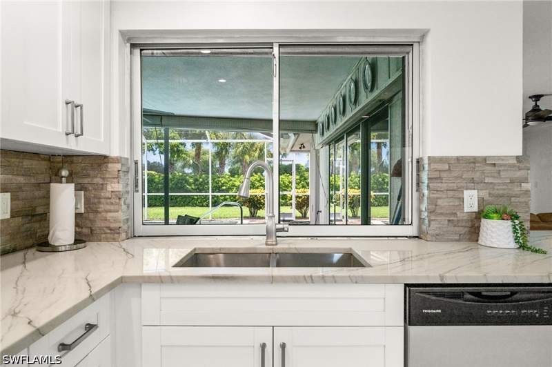 3 bedroom SingleFamilyResidence at 421 Palm River Blvd, Palm River Estates, Naples — photo 3