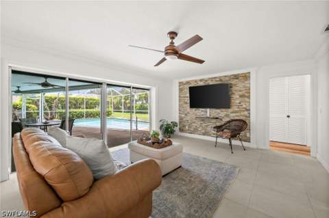 421 Palm River Blvd, Naples FL - photo 6 of 42