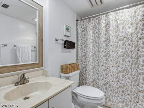 11030 Gulf Shore Dr 503, Naples FL - photo 10 of 20