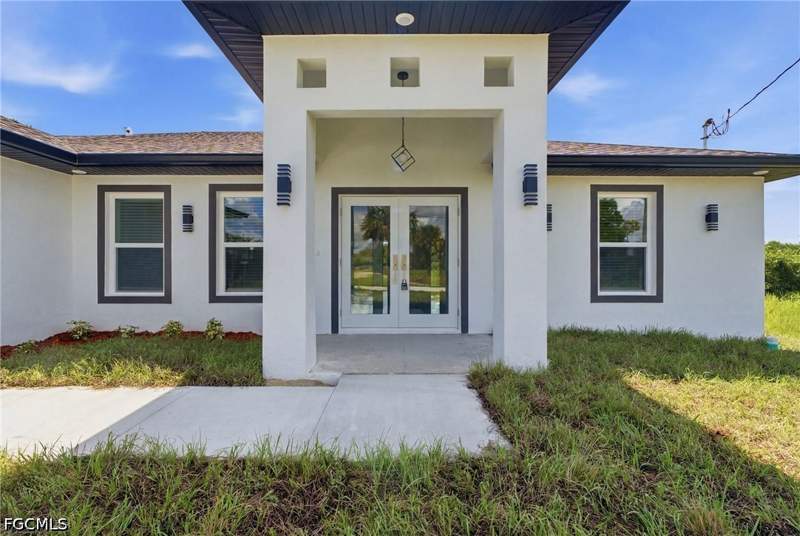 3 bedroom SingleFamilyResidence at 2800 Nora Ave N, Lehigh Acres, Lehigh Acres — photo 3