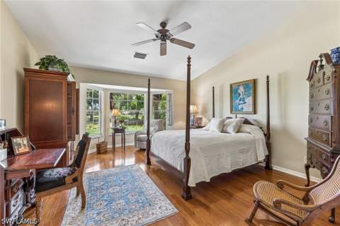 4395 Dover Ct 303, Naples FL - photo 13 of 39