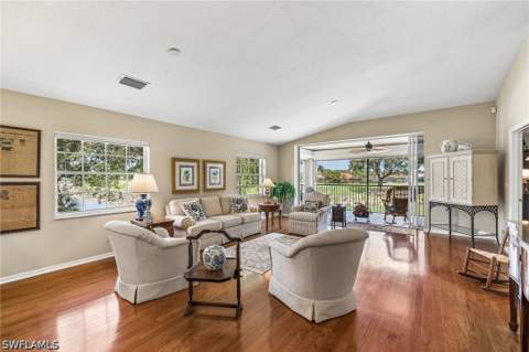 4395 Dover Ct 303, Naples FL - photo 8 of 39