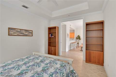 4700 Yacht Harbor Dr 612, Naples FL - photo 14 of 48