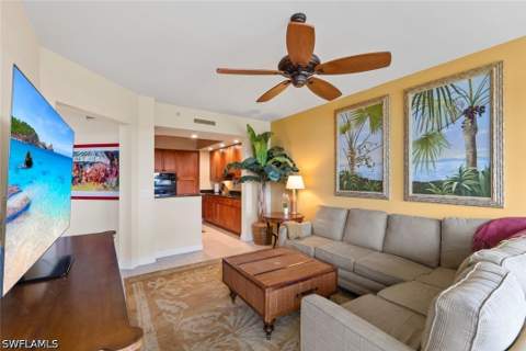 1060 Borghese Ln 403, Naples FL - photo 15 of 37