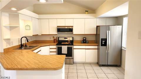 2243 SW 27th St, Cape Coral FL - photo 9 of 24