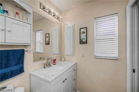 2125 NE 10th Ave, Cape Coral FL - photo 16 of 23