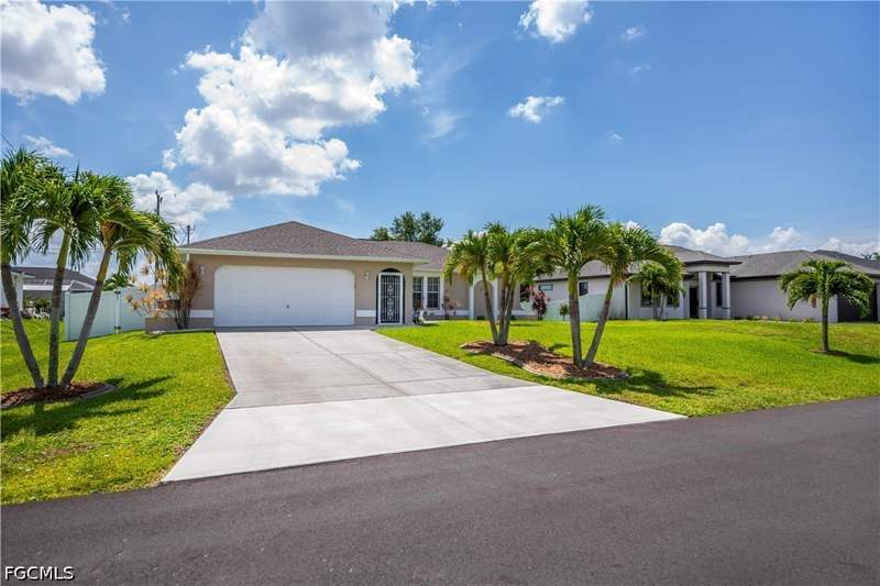 3 bedroom SingleFamilyResidence at 2125 NE 10th Ave, Cape Coral, Cape Coral — photo 2