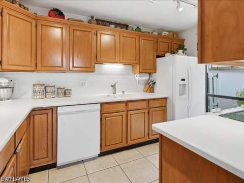 1337 Solana Rd, Naples FL - photo 9 of 24
