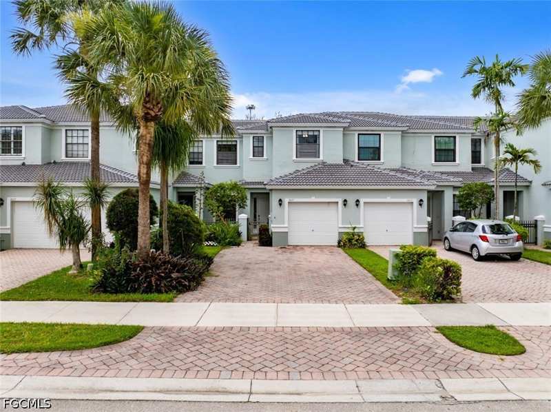 3 bedroom Townhouse at 14617 Sutherland Ave 80, Summit Place, Naples — photo 1