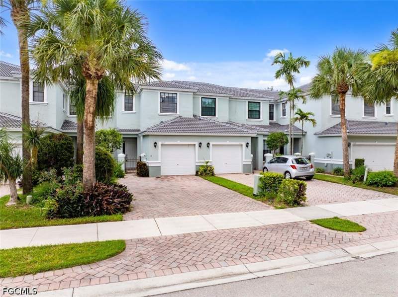 3 bedroom Townhouse at 14617 Sutherland Ave 80, Summit Place, Naples — photo 2