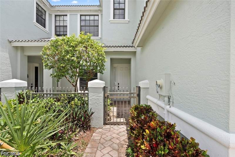 3 bedroom Townhouse at 14617 Sutherland Ave 80, Summit Place, Naples — photo 3