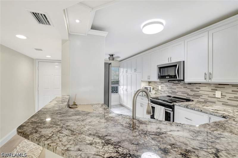 2 bedroom Condominium at 340 Horse Creek Dr 207, Princeton Place, Naples — photo 4