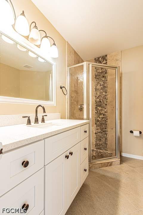 9275 Lake Park Dr 204, Fort Myers FL - photo 12 of 25
