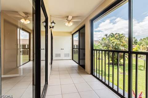 9275 Lake Park Dr 204, Fort Myers FL - photo 18 of 25