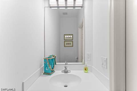 5005 Old Pond Dr, Naples FL - photo 12 of 38