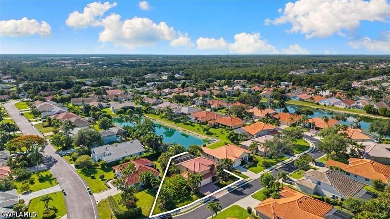 4 bedroom SingleFamilyResidence at 5005 Old Pond Dr, Moon Lake, Naples — photo 4