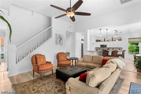 5005 Old Pond Dr, Naples FL - photo 8 of 38