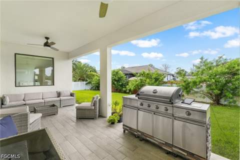 2506 SW Embers Ter, Cape Coral FL - photo 6 of 37