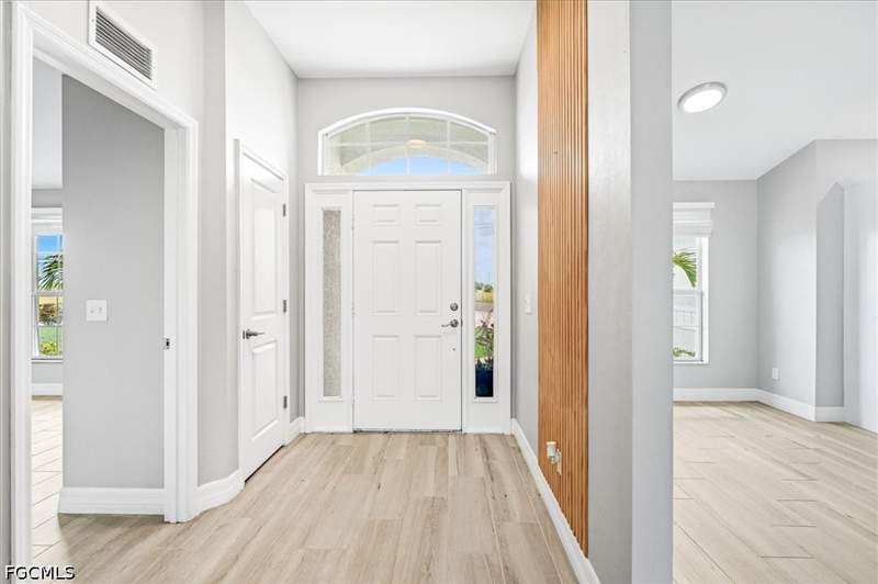 4 bedroom SingleFamilyResidence at 1904 NW 21st Ter, Cape Coral, Cape Coral — photo 4
