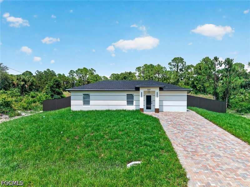 3 bedroom SingleFamilyResidence at 231 Andalucia Ave S, Lehigh Acres, Lehigh Acres — photo 1