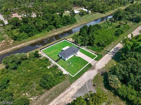 231 Andalucia Ave S, Lehigh Acres FL - photo 12 of 22