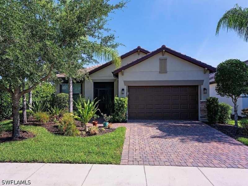 3 bedroom SingleFamilyResidence at 11810 Darcy Pl, Bridgetown, Fort Myers — photo 1