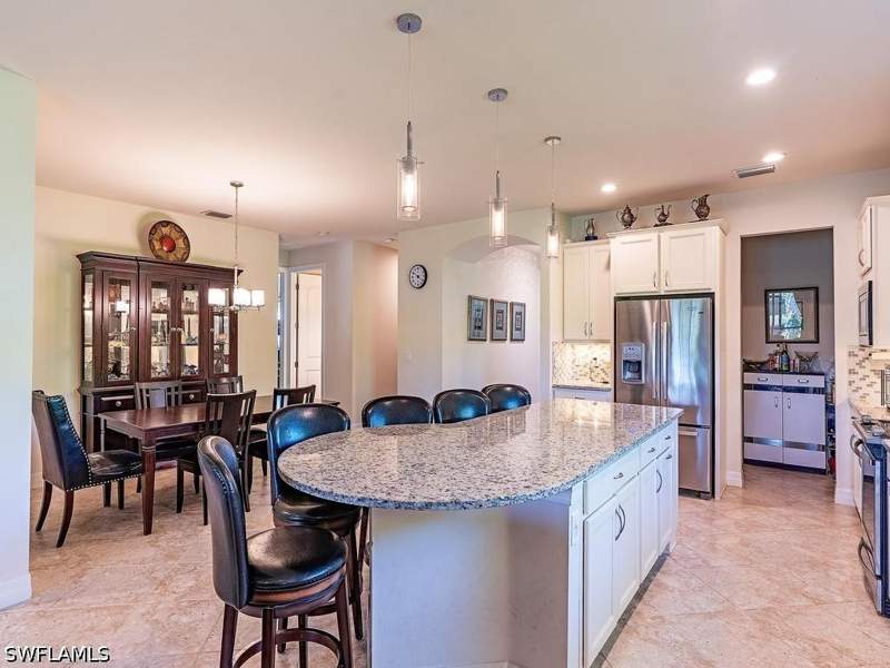 3 bedroom SingleFamilyResidence at 11810 Darcy Pl, Bridgetown, Fort Myers — photo 3