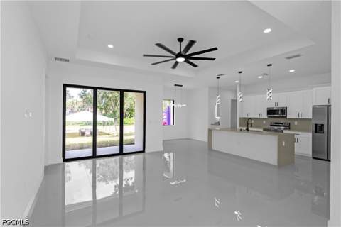 619 Sheldon Ave, Lehigh Acres FL - photo 12 of 43