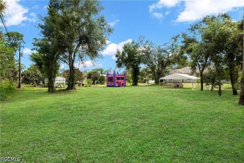 619 Sheldon Ave, Lehigh Acres FL - photo 8 of 43