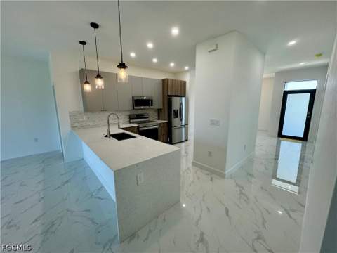 1208 NW 25th Pl, Cape Coral FL - photo 15 of 31