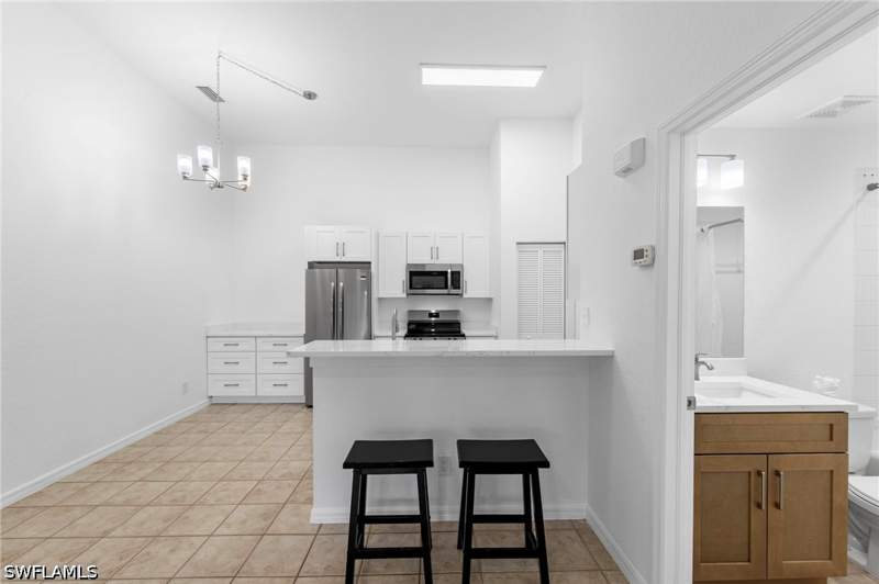 1 bedroom Condominium at 27123 Matheson Ave 206, Gardens Of Bonita Springs, Bonita Springs — photo 4