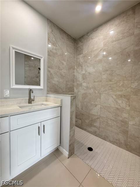 364 Progress Ave, Lehigh Acres FL - photo 11 of 21