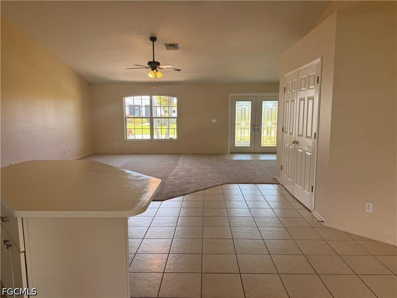 3 bedroom SingleFamilyResidence at 1209 SW 39th St, Cape Coral, Cape Coral — photo 4