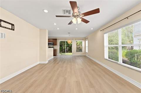 6350 Brant Bay Blvd 104, North Fort Myers FL - photo 11 of 40