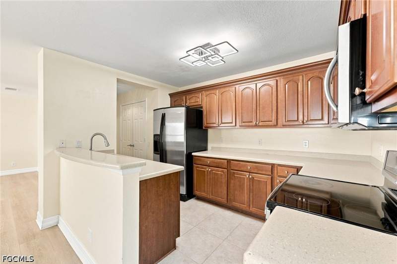 3 bedroom Townhouse at 6350 Brant Bay Blvd 104, Bayshore Commons, North Fort Myers — photo 4
