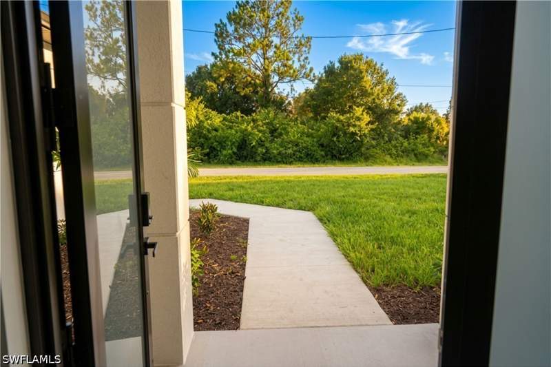 3 bedroom SingleFamilyResidence at 429 Gray Ave S, Lehigh Acres, Lehigh Acres — photo 5
