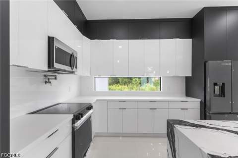 3513 20th St SW, Lehigh Acres FL - photo 10 of 34