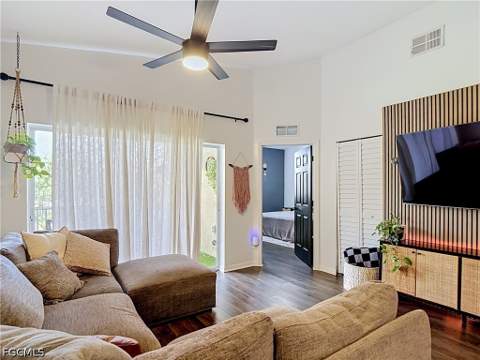 4241 Bellasol Cir 1923, Fort Myers FL - photo 8 of 41