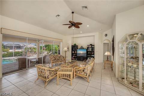 2606 SE 21st Ave, Cape Coral FL - photo 10 of 40