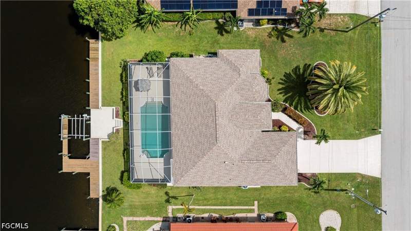 3 bedroom SingleFamilyResidence at 2606 SE 21st Ave, Cape Coral, Cape Coral — photo 2