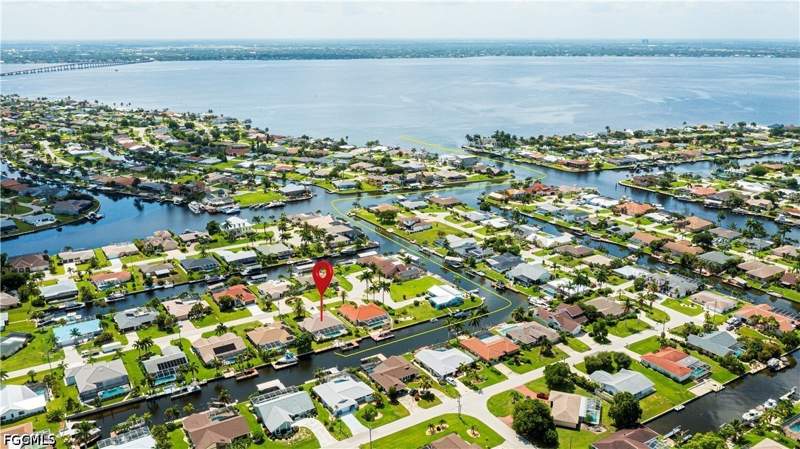 3 bedroom SingleFamilyResidence at 2606 SE 21st Ave, Cape Coral, Cape Coral — photo 3