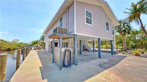 8161 Moyer Ln, Bokeelia FL - photo 20 of 43