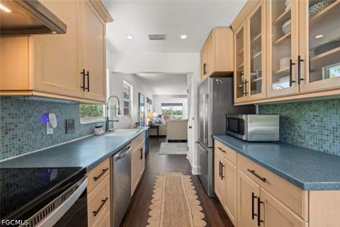 2539 Coconut Dr, Sanibel FL - photo 15 of 31