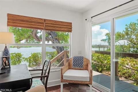 2539 Coconut Dr, Sanibel FL - photo 21 of 31