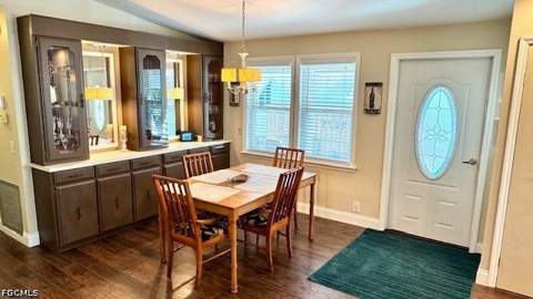 5520 Colonial Rd, North Fort Myers FL - photo 6 of 48