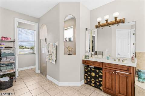 2441 NW 9th Ter, Cape Coral FL - photo 13 of 33