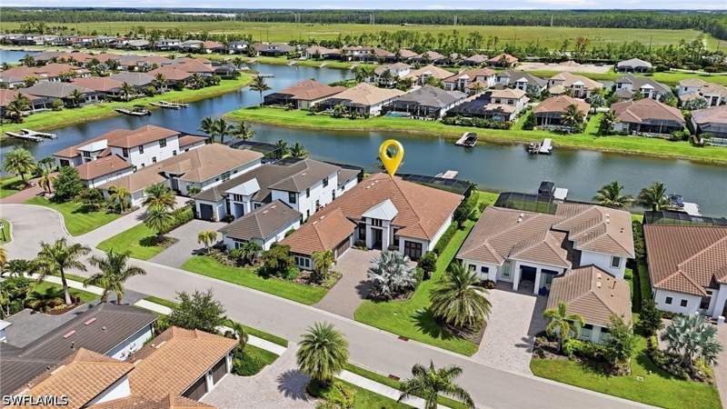 3 bedroom SingleFamilyResidence at 11640 Roseto Ct, Esplanade Lake Club, Fort Myers — photo 4
