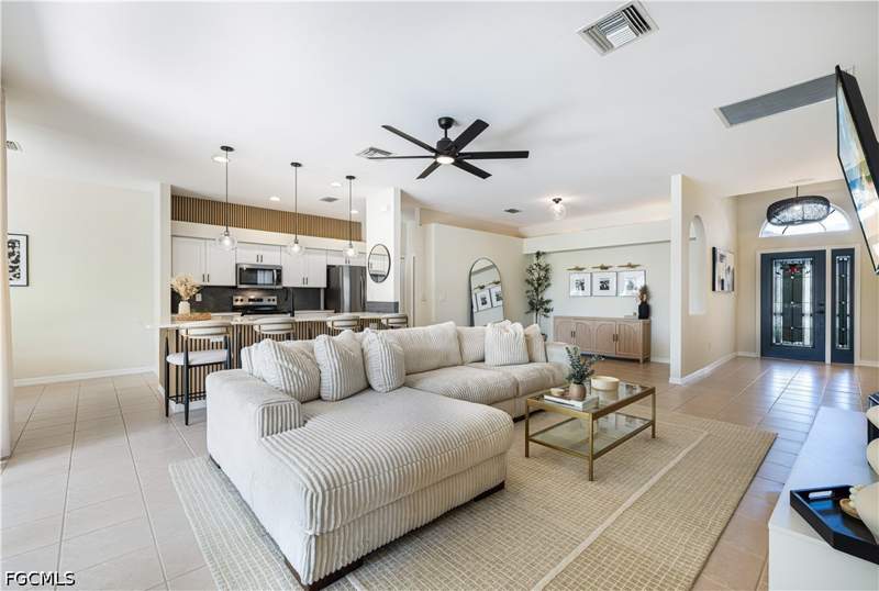 2 bedroom SingleFamilyResidence at 9512 Blue Stone Cir, Stoneybrook, Fort Myers — photo 4