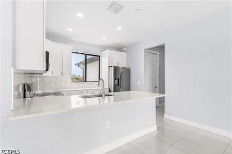 2602 Diplomat Pkwy W, Cape Coral FL - photo 11 of 23